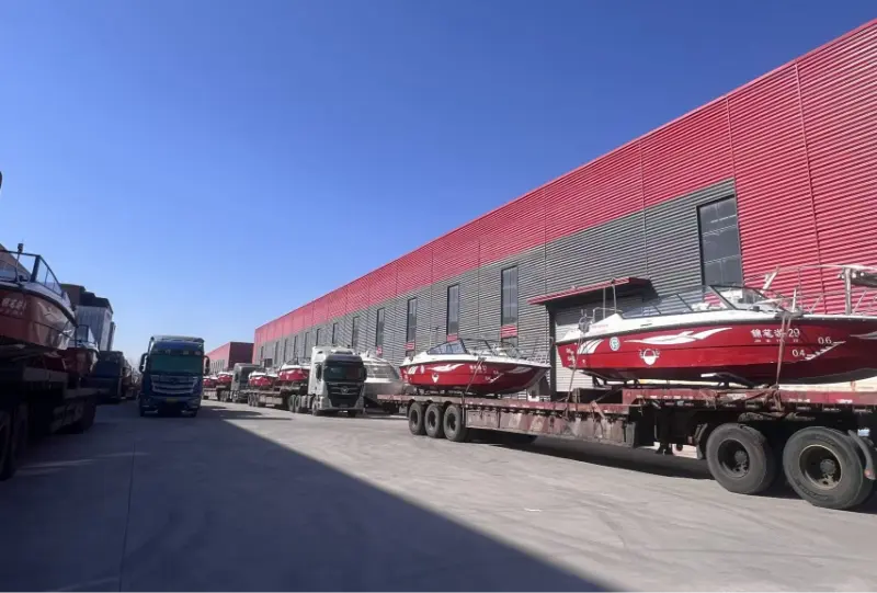 Ang Lawada® Yachts Naghatud ug 20 ka set nga Custom Speedboats