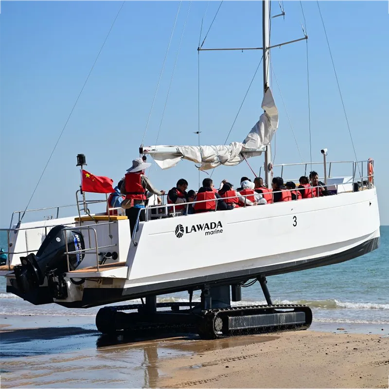 Amphibious Monohull Sawboat